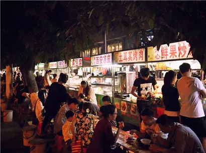 海南大學南門